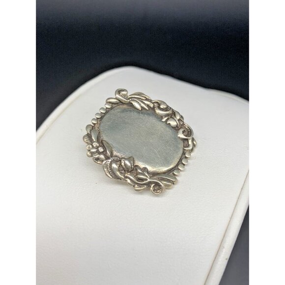 VINTAGE 1994 DESIGNER ANDREA BARNET Sterling Silver Ornate Scroll Frame Pendant - Picture 2 of 6